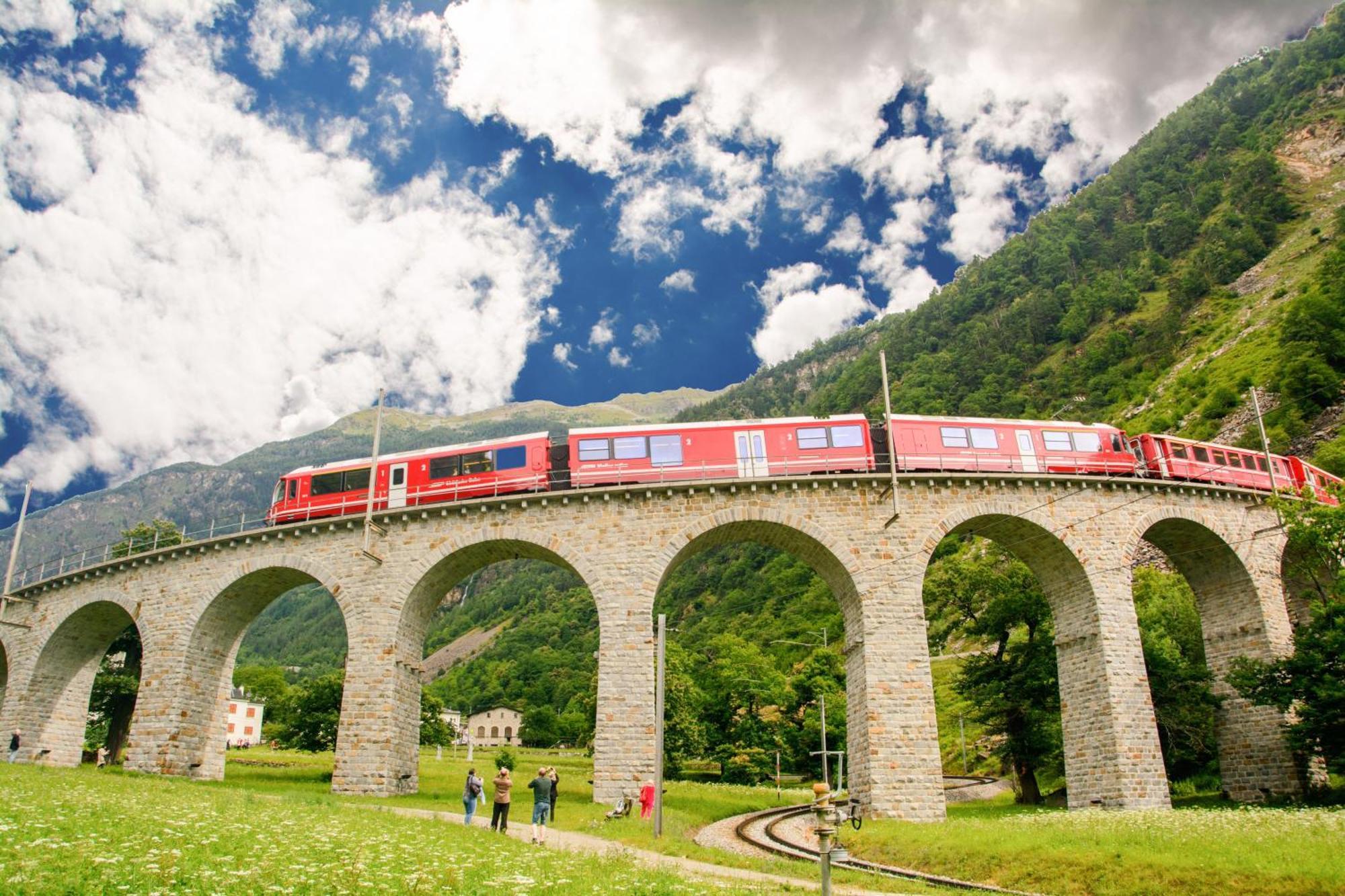 Bernina Suites - Vicino Al Bernina Express Tirano Exterior foto